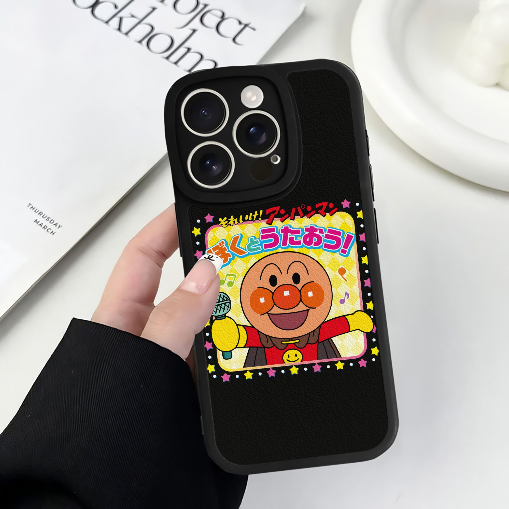（画像用） アンパンマン Anpanman 【iPhone 16シリーズ対応】シリコンスマホケース（レザー調） 材質：シリコン